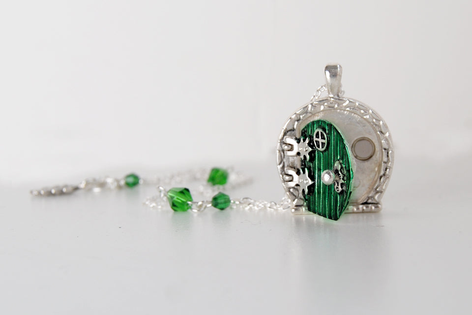Silver Bag End Hobbit Door Locket | Lord of the Rings Necklace | Hobbit Door Pendant | Green Door Locket - Enchanted Leaves - Nature Jewelry - Unique Handmade Gifts