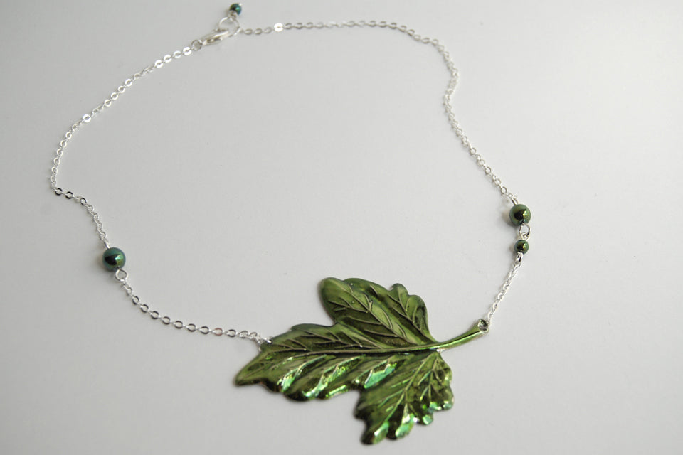 Leaves of Lórien | Green Ivy Leaf Necklace | Lord of the Rings Necklace | Forest Jewelry - Enchanted Leaves - Nature Jewelry - Unique Handmade Gifts