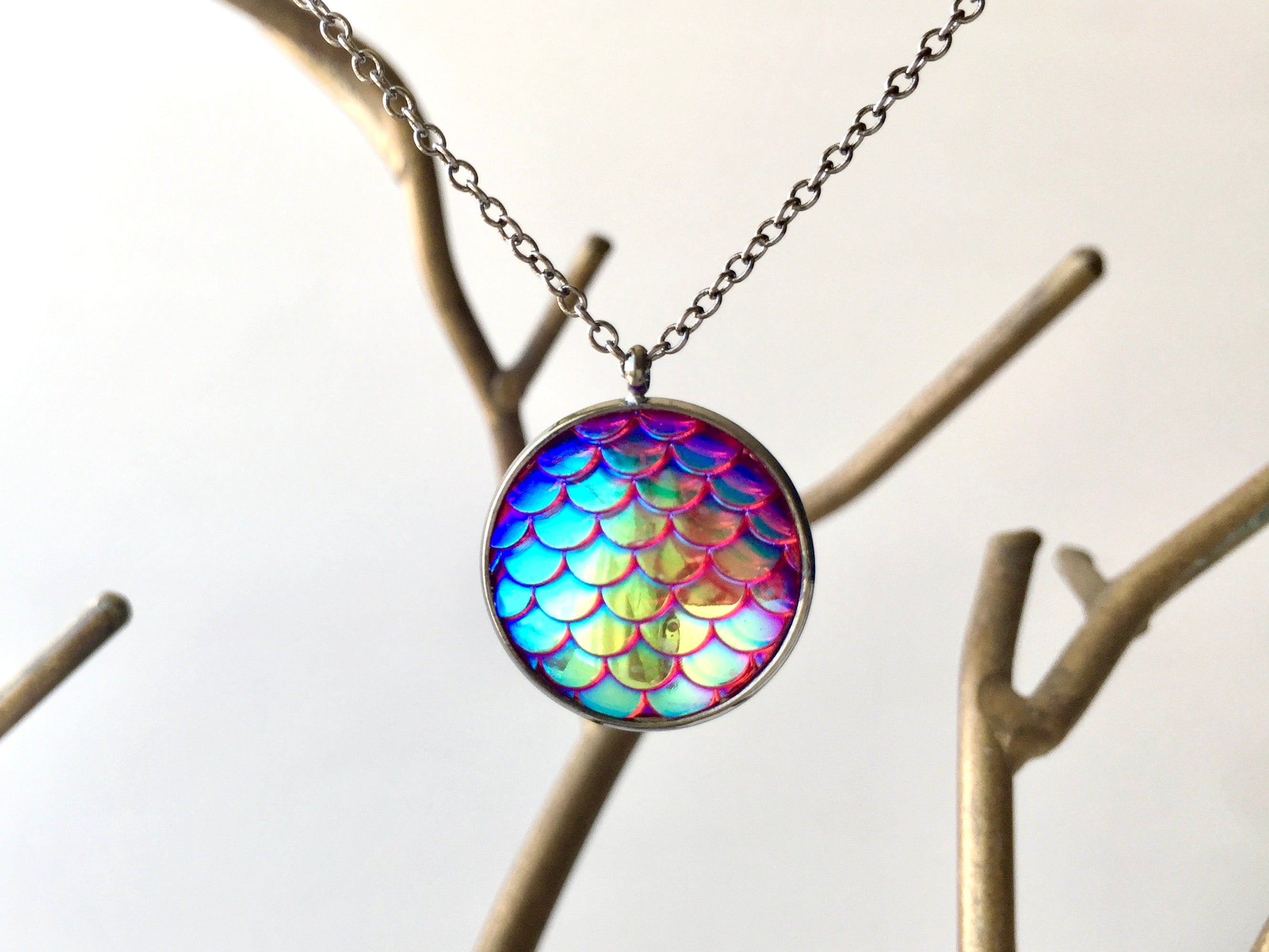 Iridescent Green Mermaid Scale Necklace | Round Mermaid Scales Pendant | Magic Mermaid Jewelry