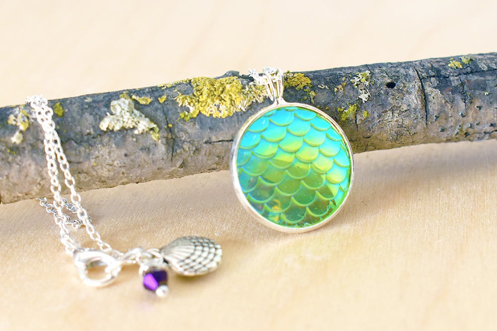 Iridescent Green Mermaid Scale Necklace | Round Mermaid Scales Pendant | Magic Mermaid Jewelry - Enchanted Leaves - Nature Jewelry - Unique Handmade Gifts
