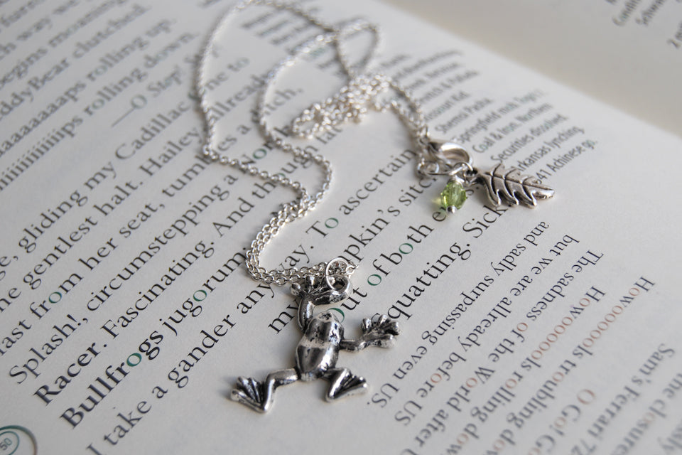 Tree Frog Necklace - Enchanted Leaves - Nature Jewelry - Unique Handmade Gifts